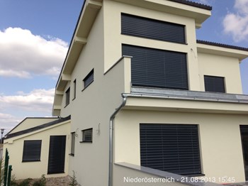 Komplette Elektrifizierung für Einfamilienhaus innen & außen